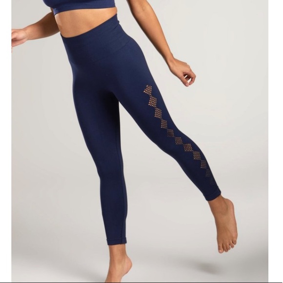 NWT TEMA Athletics Navy Scallop Tummy-Control High-Waist Leggings Woman’s XS/S - Picture 5 of 6